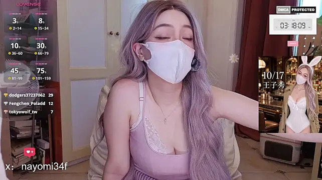 Nayomi_34f