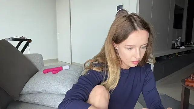 Nura_n_Sarah - show asshole close up