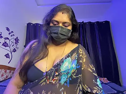 UR_Chocogirl - Boobs ice massage