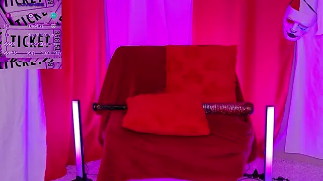 Hotary_Yuko - dancing a bare back