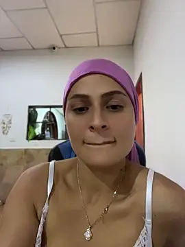 Aisha_k - Sexy booty oil massage