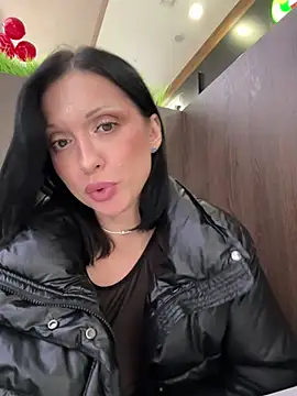 RoxySantaMonica - deep anal show with a big dildo+squirt
