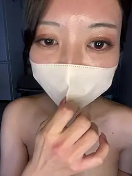 Mina_0104 - 谷間みせちゃう