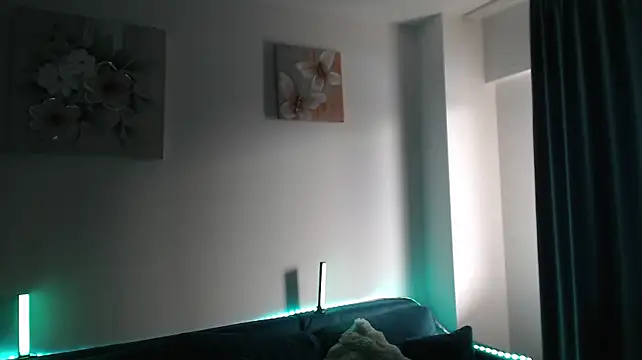 AnyEvyy - naked and wet my pussy