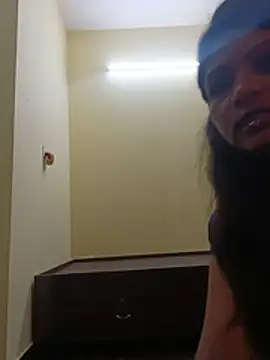 Nehaa702213