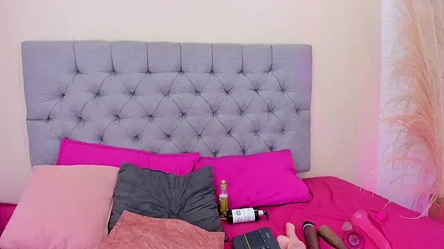 Naomi_Monroe_ - Fuck Pusyy + Very Squirt 🍆💦🥵
