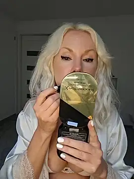 Mazlik27 - Show my boobs