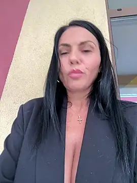 KimKelly13 - Fingers pussy Public 🤫🤫🤣🤭🦋