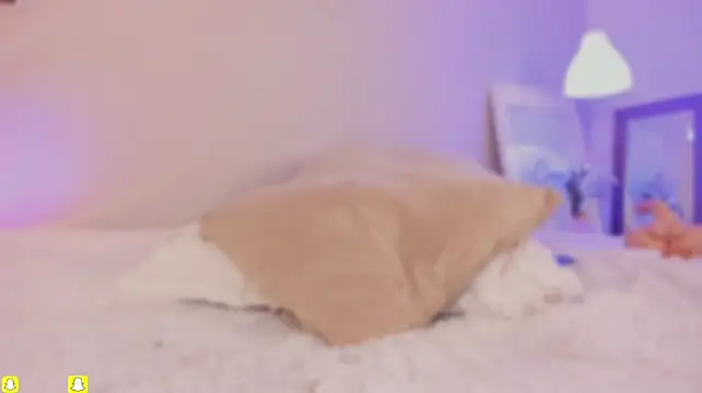 Queen_liana - Spit my boobs and play nipples