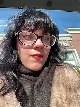 Only_April - FUCK THE PUSSY WITH A HUGE DILDO!