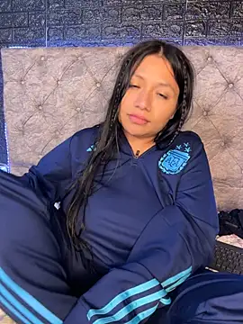 Im_Little - naked in bed love 🫣💦💦