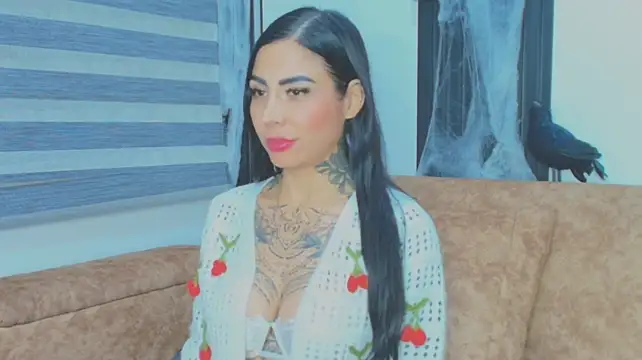 EmiliMontero - Striptease, dance, suck and deepthroat