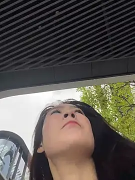 CiCi9 - 🦌园长户外裸下半身