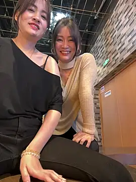 Huihui_520 - 撞到下巴痛痛，哥哥心疼宝宝