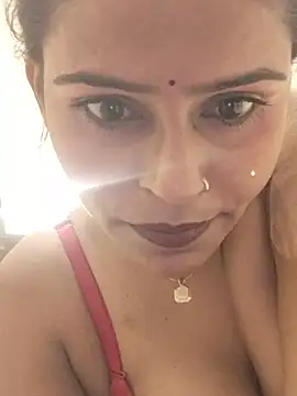 Raseeli_bhabhi1 - Boobs sucking