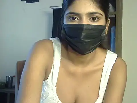 Lusty_butter - boob show