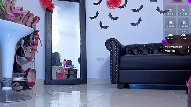 AnitaDuque - SHOW MY TITS