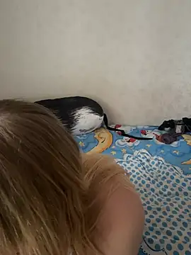 Ann_first_kiss - oil boobs