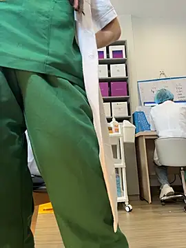 Secretly_masturbating - Orgasm at the clinic/クリニックでのオーガズム