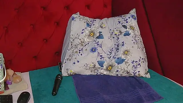 Melitaxx - Spread legs