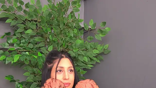 DesiMissy - warm me up and get me ready for you 😉