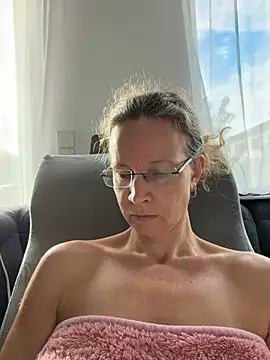AnnikaRose - Naked Orgasmus