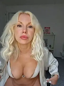 Mazlik27 - Show my boobs