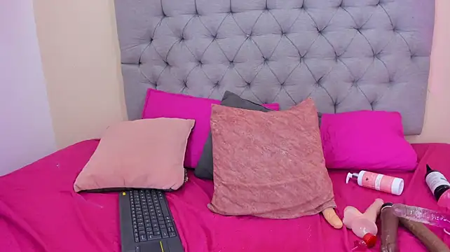 Naomi_Monroe_ - Fuck Pusyy + Very Squirt 🍆💦🥵