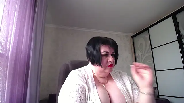 AlluringCurves