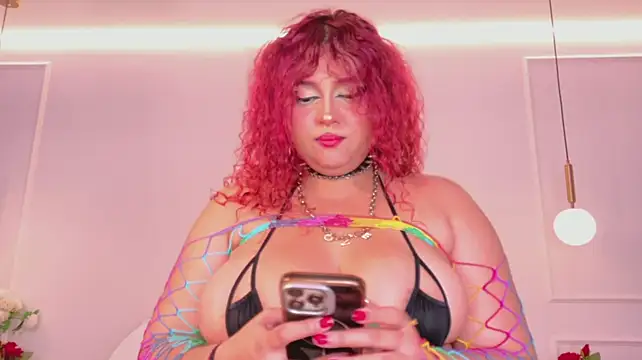 SamanthaaReed