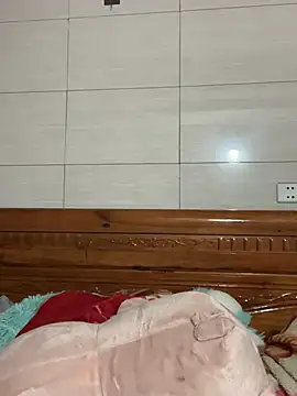 Liness01_ - Yêu tôi đi tôi cho bạn xem ngực 😍☺️