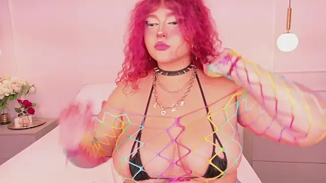 SamanthaaReed