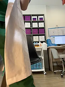 Secretly_masturbating - Orgasm at the clinic/クリニックでのオーガズム