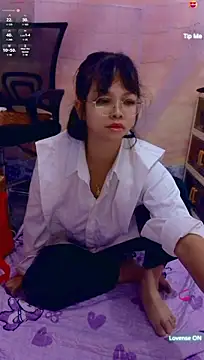 Cutepets1 - Licking a nipple舔奶头