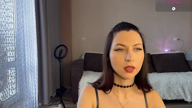 Jannetemagdalenovna - fingers in pussy