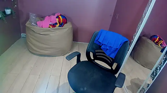 Karmillakerrigan - Spank this white Ass