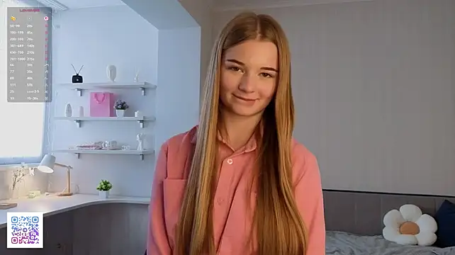 EffieFruin - Put my naughty hand on my panties 🥵