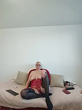 RinaMpornstar - anal with dildo +2 free video
