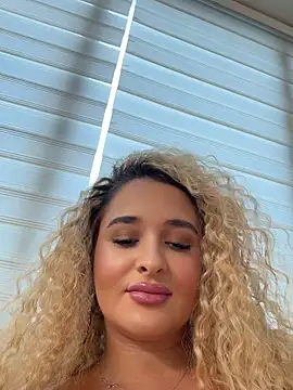 LaceyDover - 💃 Striptease with attitude