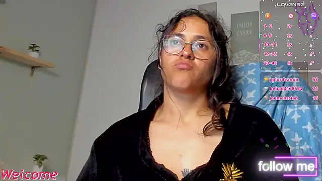Chantal_adams0 - bye bye clothes