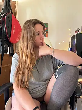 Rhyumii - 10mTopless 🍒& 100 Ass Spanks🍑