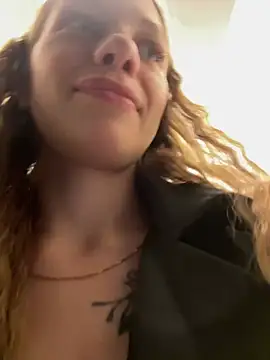 Olivia_Jemison - Lick + suck my nipples in STORE