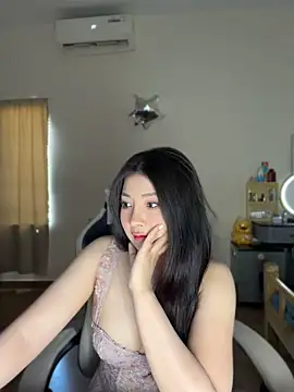 __MeiMei__ - Ngực nè