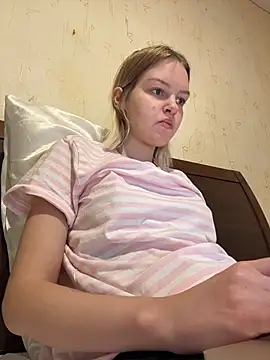 AshleyMur - naked show