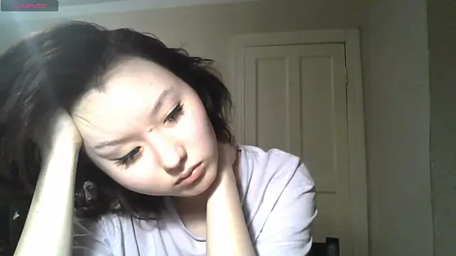 QuyenLuellen - play around with my T-shir