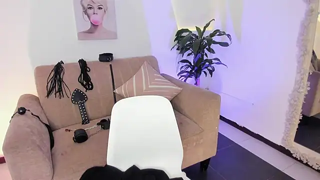 RACHEL_EV - Toples + spank tits