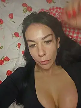 Maddythebaddy - 💦 Tits out maddy♥️ Tip 100 for 3 vids