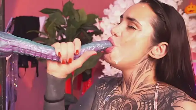 EvaCanton - Take deep+lick balls