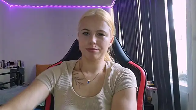 ErnestineBagge - Sensual touch my legs and hips