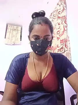 Tamilratchasii - Open boobs